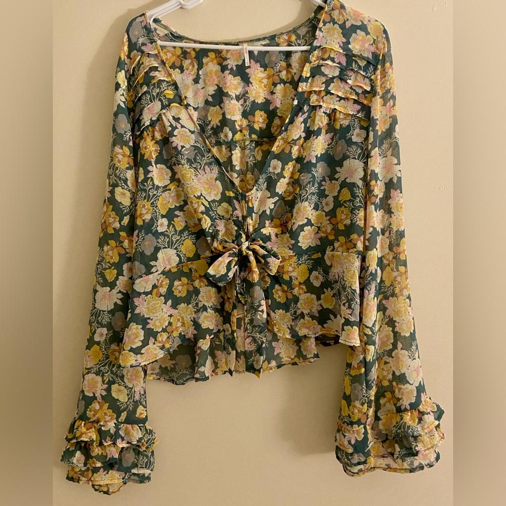 Positively Boho & Romantic Free People Blouse — XL Floral Tie-Front Blouse